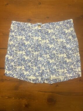 Tommy Bahama White Shorts with Blue Tropical Print